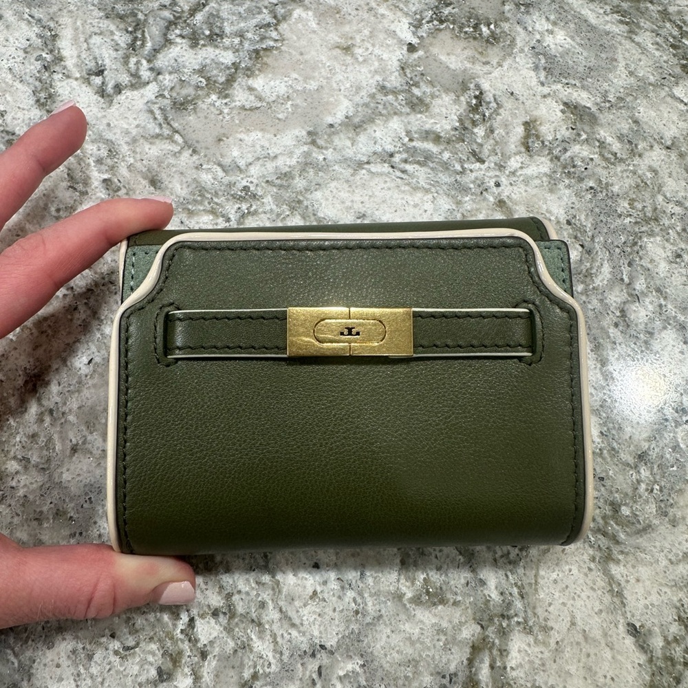 Tory Burch T Piped Medium Wallet